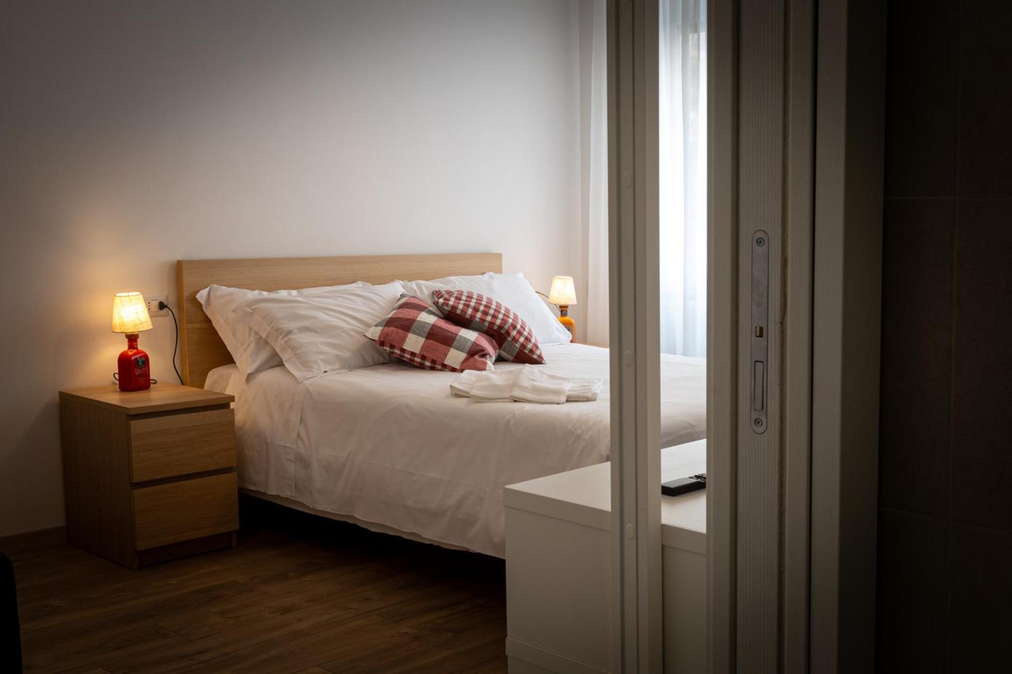 433 Rooms Roma Esterno foto